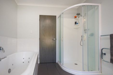 Photo of property in 6 Waipatere Court, Ashhurst, 4810