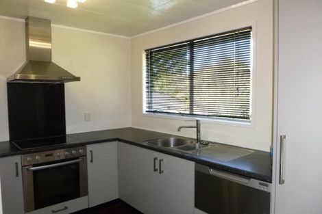 Photo of property in 76 Rosewarne Crescent, Glendene, Auckland, 0602