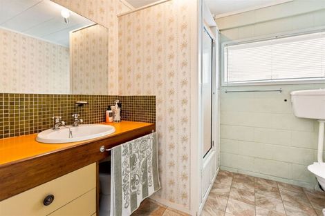 Photo of property in 176 Royal Road, Massey, Auckland, 0614