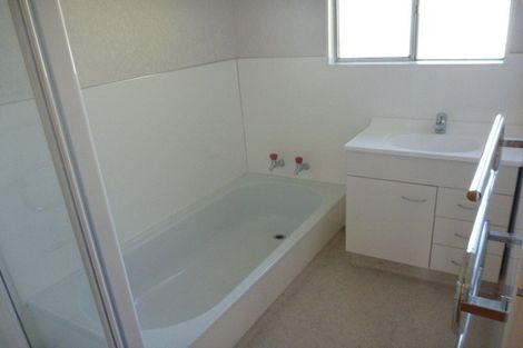 Photo of property in 68 Gloaming Hill, Titahi Bay, Porirua, 5022