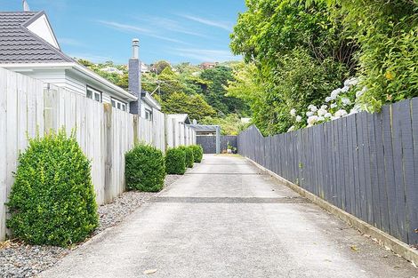 Photo of property in 17a Beauchamp Street, Tawa, Wellington, 5028