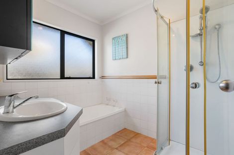 Photo of property in 2 Lake Court, Pauanui, Hikuai, 3579