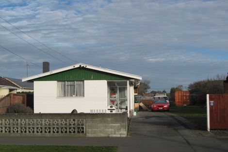 Photo of property in 22 Pine Avenue, New Brighton, Christchurch, 8061