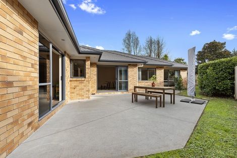 Photo of property in 38 Wiltshire Drive, Huntington, Hamilton, 3210