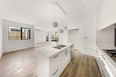 Photo of property in 10 Whakapono Road, Pukekohe, 2120