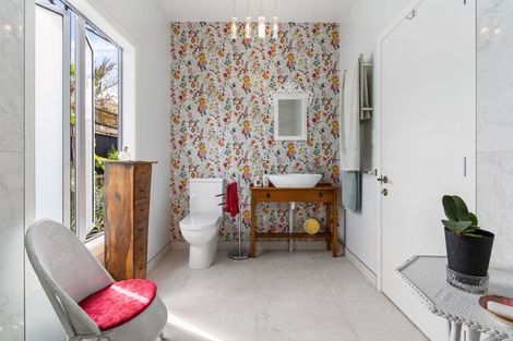 Photo of property in 301 Tanners Point Road, Tanners Point, Katikati, 3177