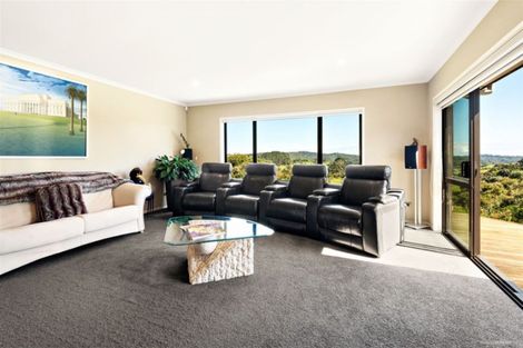 Photo of property in 81 Vaughans Road, Okura, Albany, 0792