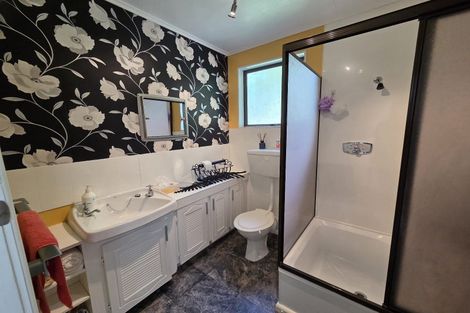 Photo of property in 90 Salcombe Street, Kaitangata, 9210