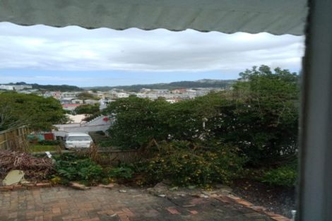 Photo of property in 5 Claremont Grove, Mount Victoria, Wellington, 6011