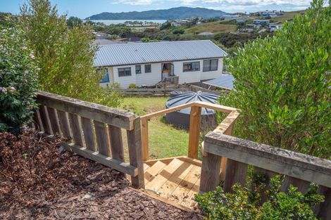 Photo of property in 3 Frangipani Street, Cable Bay, 0420