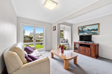 Photo of property in 12 Danbury Drive, Torbay, Auckland, 0630