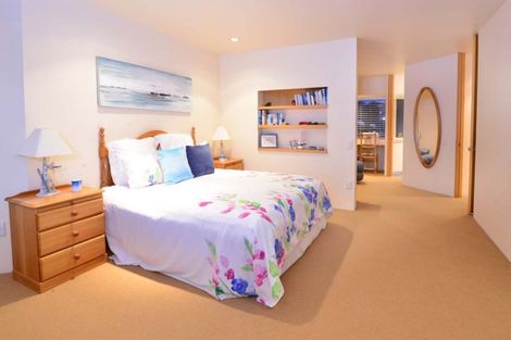 Photo of property in 11 Cross Street, Manly, Whangaparaoa, 0930