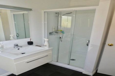 Photo of property in 28 Gorman Street, Macandrew Bay, Dunedin, 9014