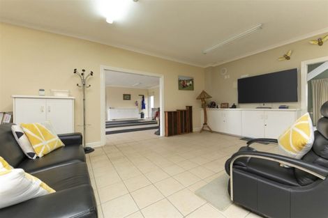 Photo of property in 296 Old North Road, Kumeu, 0892