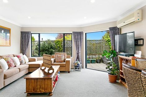 Photo of property in 9 Sunset Street, Hilltop, Taupo, 3330