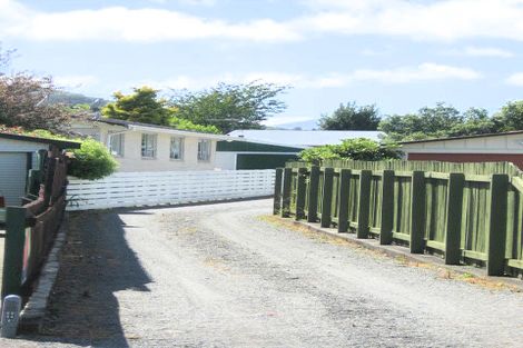 Photo of property in 2/10 Denver Grove, Totara Park, Upper Hutt, 5018