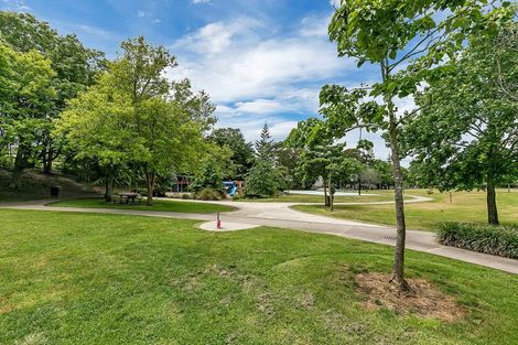 Photo of property in 1/5 Mchardy Place, Glenfield, Auckland, 0627