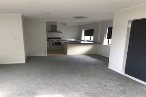 Photo of property in 50b Mirrabooka Avenue, Botany Downs, Auckland, 2010