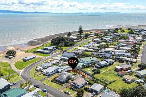 Photo of property in 18 Tatahi Street, Te Puru, Thames, 3575