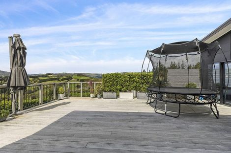 Photo of property in 168 Endeavour Drive, Whitby, Porirua, 5024