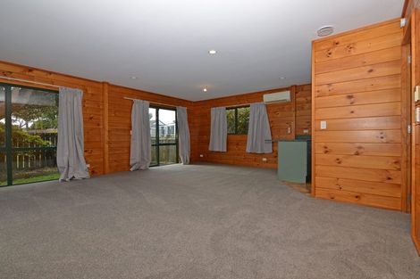 Photo of property in 74a Guadeloupe Crescent, Grenada Village, Wellington, 6037