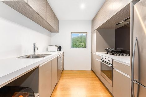 Photo of property in 77 Saddleback Grove, Karori, Wellington, 6012