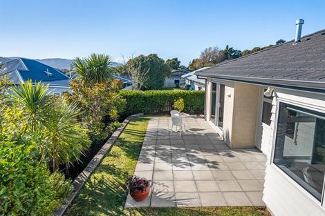 Photo of property in 9a Marlborough Street, Silverstream, Upper Hutt, 5019