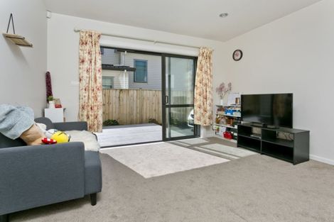 Photo of property in 10 New Dawn Lane, Albany Heights, Auckland, 0632