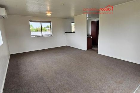 Photo of property in 71 Queenwood Road, Levin, 5510