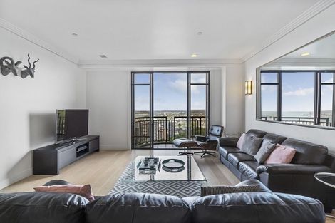 Photo of property in The Metropolis Apartments, 3304/1 Courthouse Lane, Auckland Central, Auckland, 1010