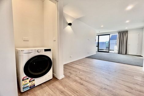 Photo of property in 135 Fitzgerald Avenue, Christchurch Central, Christchurch, 8011