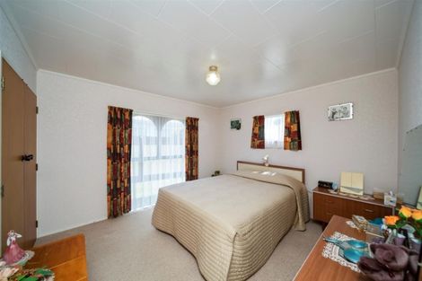 Photo of property in 5 Manuka Place, Hawera, 4610