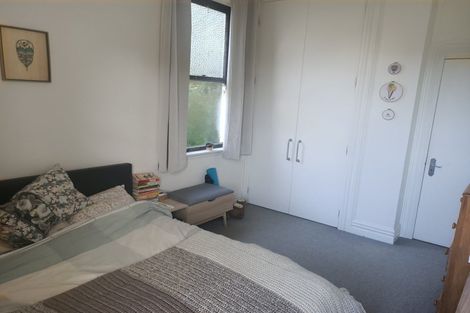 Photo of property in 56 Kelburn Parade, Kelburn, Wellington, 6012