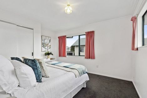 Photo of property in 38 Landsdowne Terrace, Karori, Wellington, 6012
