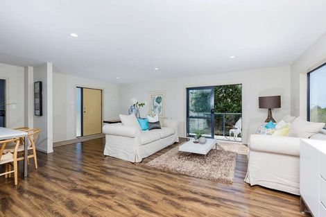 Photo of property in 2/254 Onewa Road, Birkenhead, Auckland, 0626