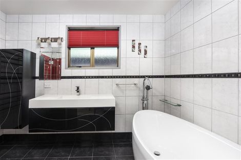 Photo of property in 452 Outram-mosgiel Road, Riverside, Outram, 9073