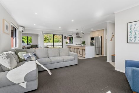 Photo of property in 279 Dixon Road, Fitzroy, Hamilton, 3206