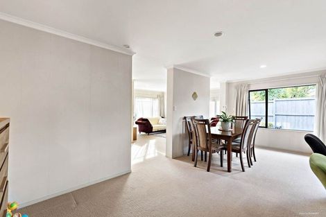 Photo of property in 15 Ironstone Place, Randwick Park, Auckland, 2105