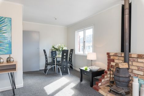 Photo of property in 75 Oakdale Road, Mount Roskill, Auckland, 1041
