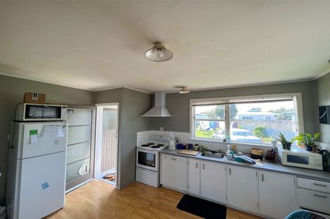 Photo of property in 3 Gertrude Street, Dannevirke, 4930