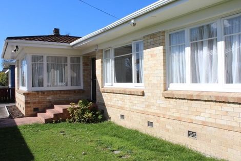 Photo of property in 18 Oxford Street, Fairfield, Hamilton, 3214