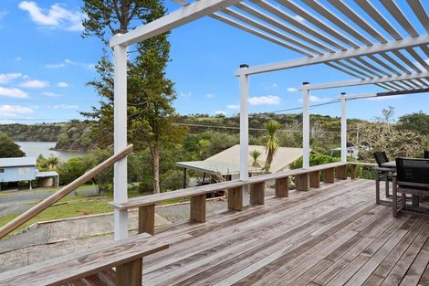 Photo of property in 5 Clinton Road, Tawharanui Peninsula, Warkworth, 0986