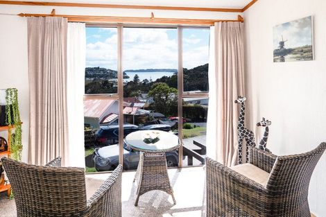 Photo of property in 5 Puketiro Place, Paihia, 0200