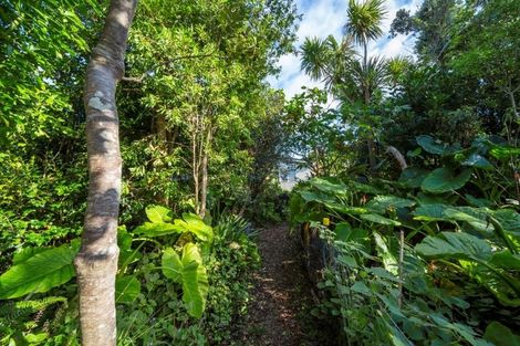 Photo of property in 7091 South Road, Warea, New Plymouth, 4381