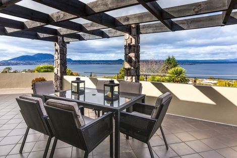 Photo of property in 38 Mapara Road, Acacia Bay, Taupo, 3385