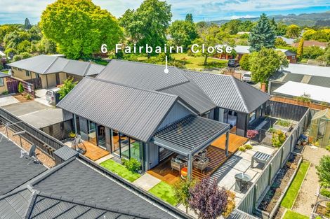 Photo of property in 6 Fairbairn Close, Halswell, Christchurch, 8025