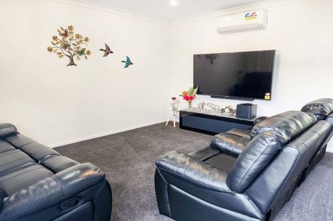 Photo of property in 8 Taiko Place, Kenepuru, Porirua, 5022