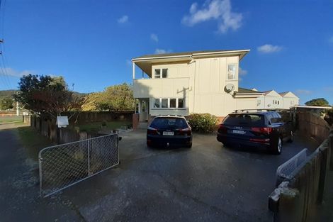 Photo of property in 98 Copeland Street, Epuni, Lower Hutt, 5011