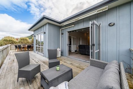 Photo of property in 13a Riverstone Drive, Riverstone Terraces, Upper Hutt, 5018