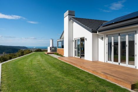 Photo of property in 92 Eskridge Drive, Eskdale, Napier, 4182